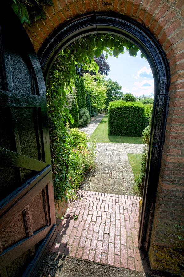 Horwood House Hotel Milton Keynes Exterior photo