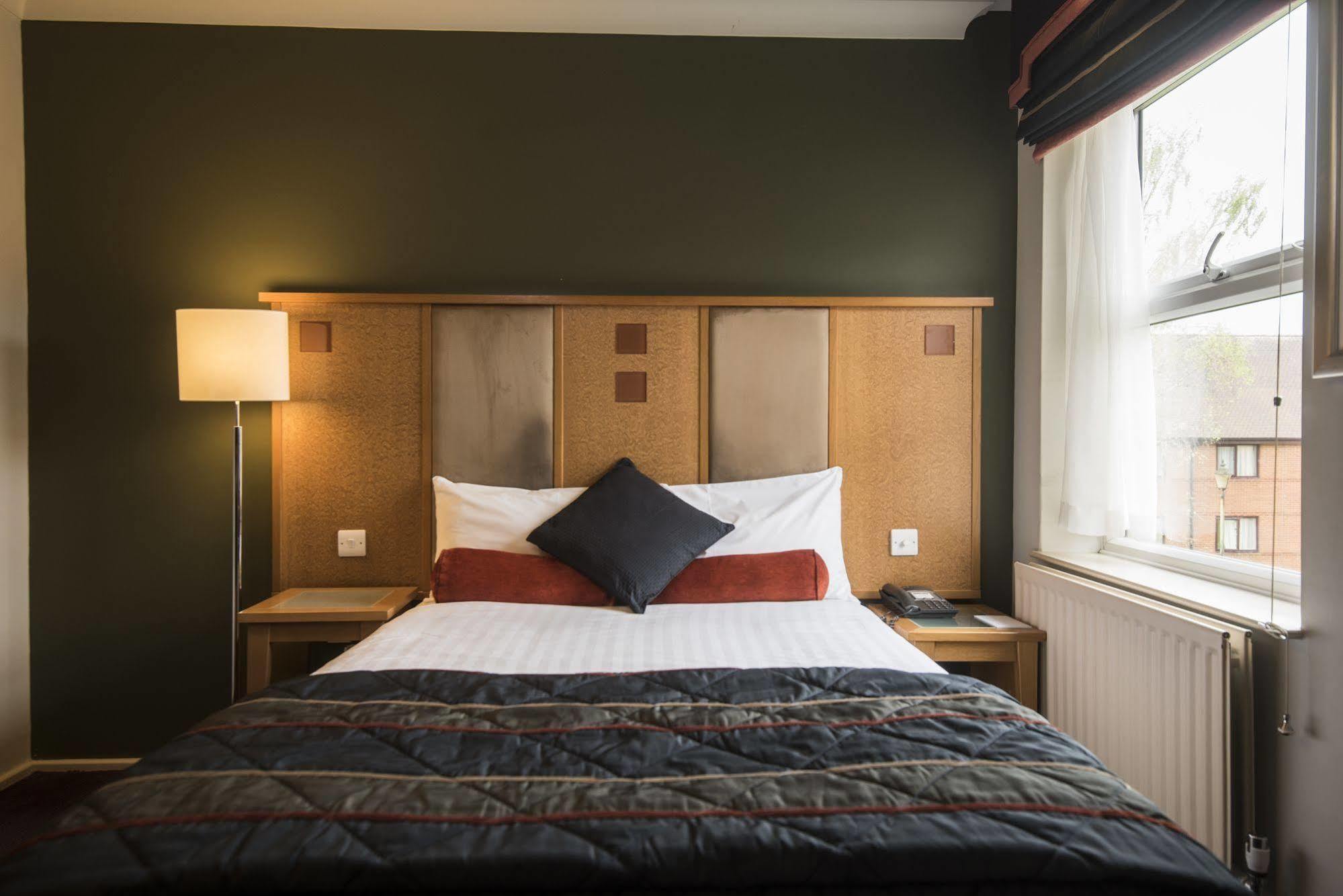 Horwood House Hotel Milton Keynes Exterior photo